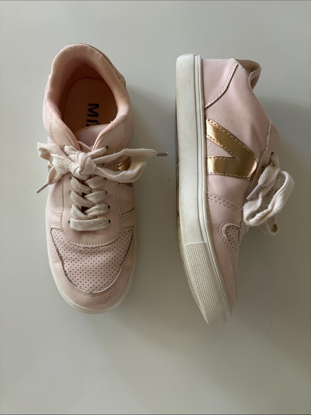 GUC MIA Girls Blush Pink Leather Sneakers with Gold Accent sneakers 3